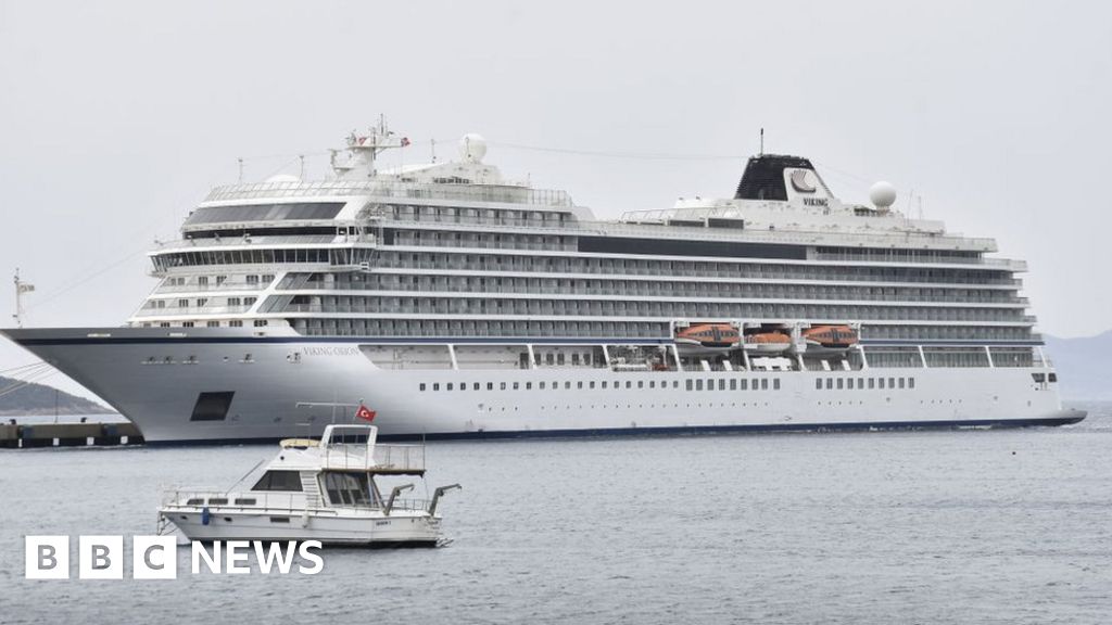 Viking Orion: Cruise passengers stranded after fungus halts ship