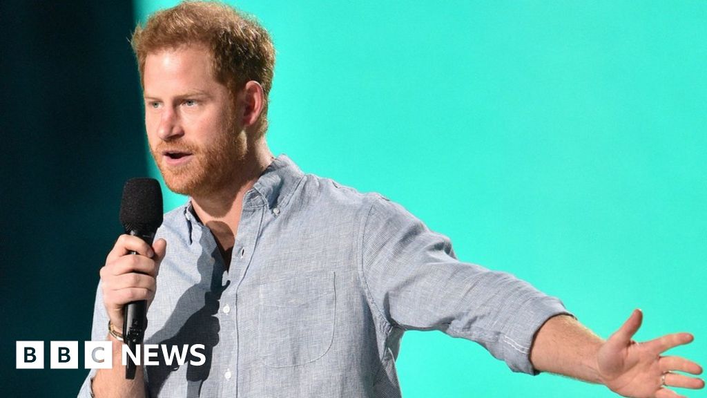 Vax Live Prince Harry makes vaccine plea at concert in LA BBC News