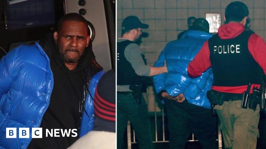 R Kelly: Singer charged with sexual abuse in Chicago
