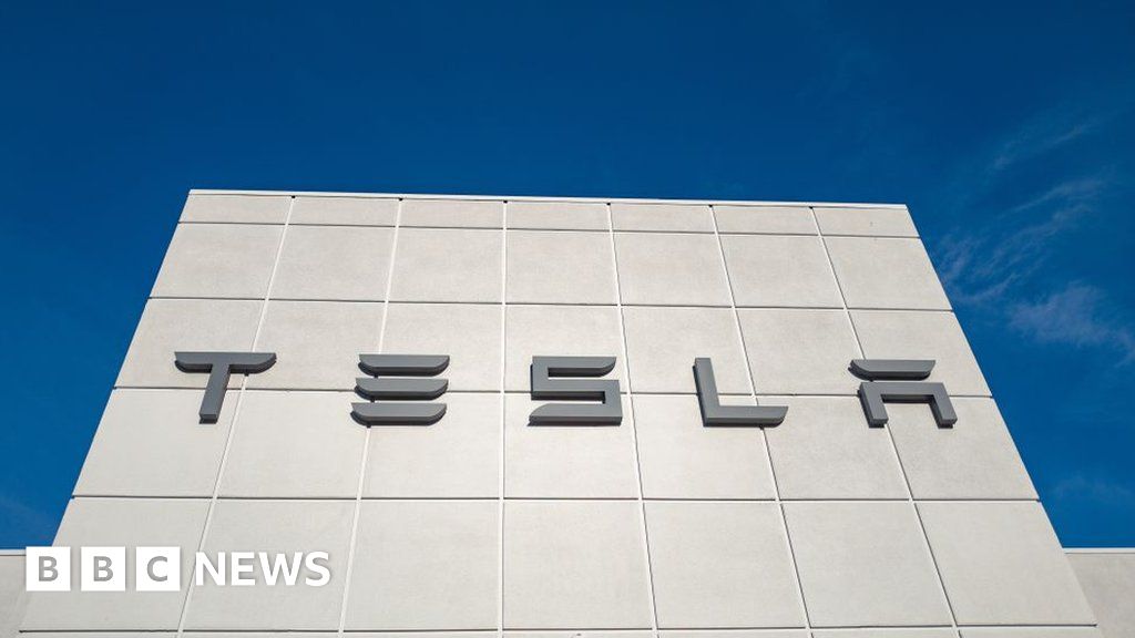 Tesla to recall 475,000 cars in the US