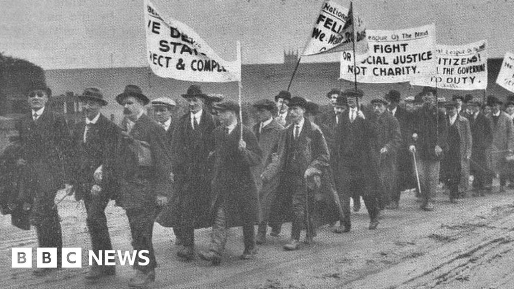 Justice not charity' - the blind marchers who made history - BBC News