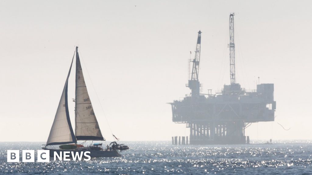 Us Offshore Drilling Florida Wins Exemption From Trump Plan Bbc News