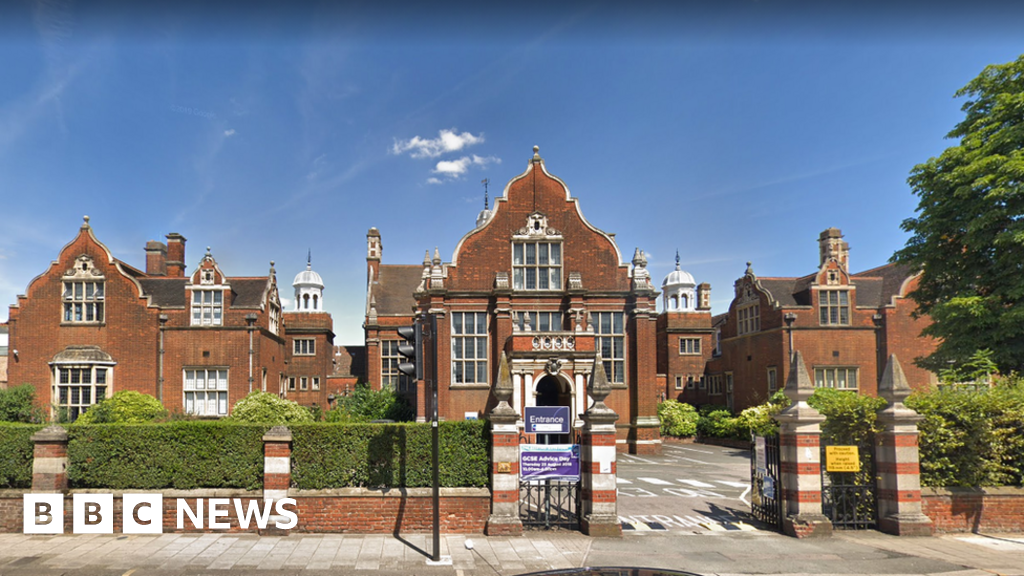 Bedford crash kills two pedestrians BBC News