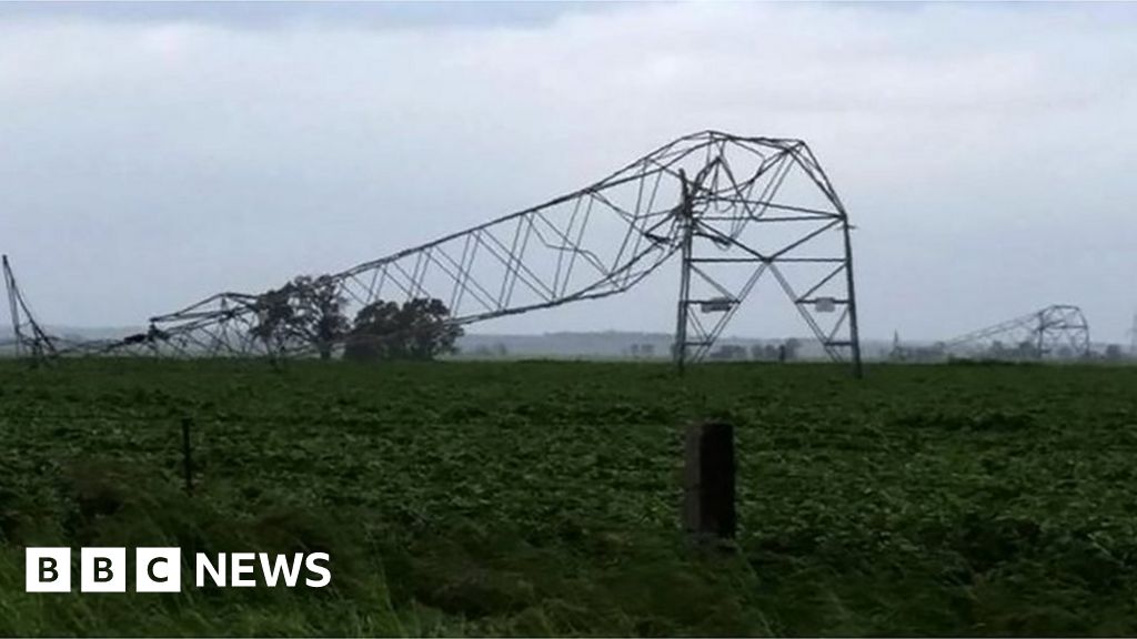 South Australia Blackout: How 'unprecedented' Storm Played Out - BBC News