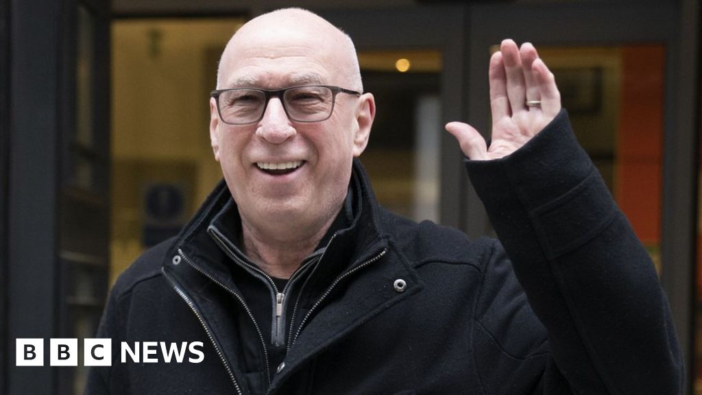 Ken Bruce signs last Radio 2 show as BBC career draws to a close