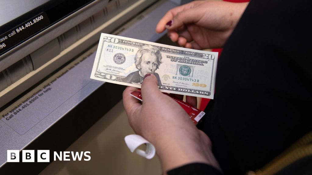 US central bank payment system down for 'hours'