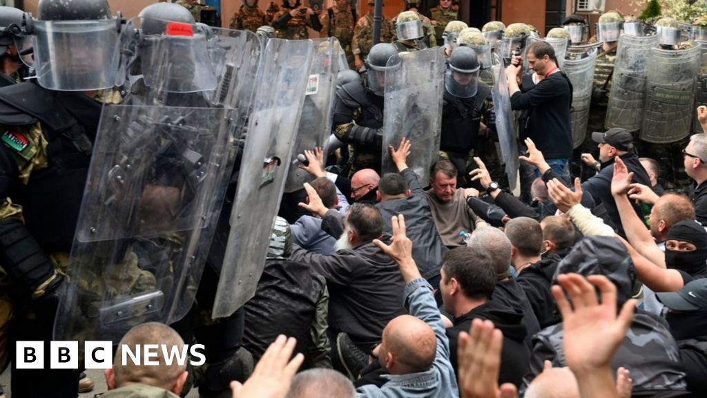 US penalises Kosovo after violent unrest