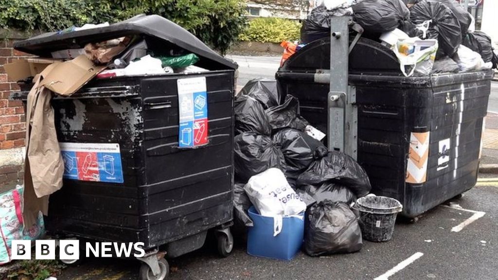 Brighton bin strike Talks fail to resolve ongoing action BBC News