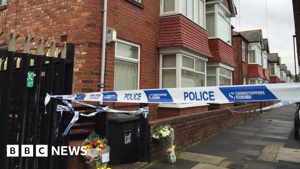 Wallsend street death man named by police - BBC News