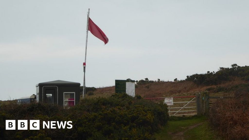 Casualties in tank incident at Castlemartin firing range BBC News