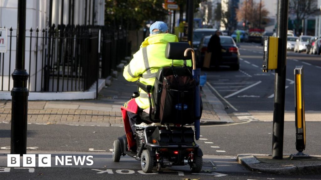 Budget 2016: Disability benefits savings offset by rising costs - BBC News