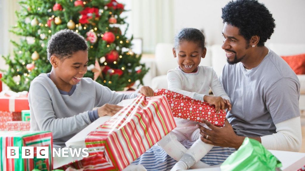 Four tips for better recycling at Christmas