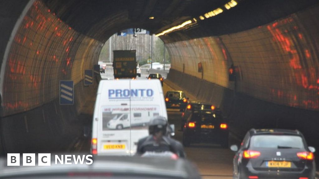 M4 Brynglas tunnel closed for upgrade work