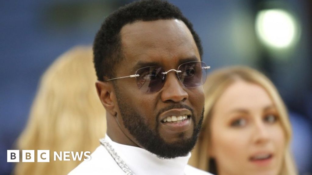 Rapper Diddy buys $21.1m Kerry James Marshall painting