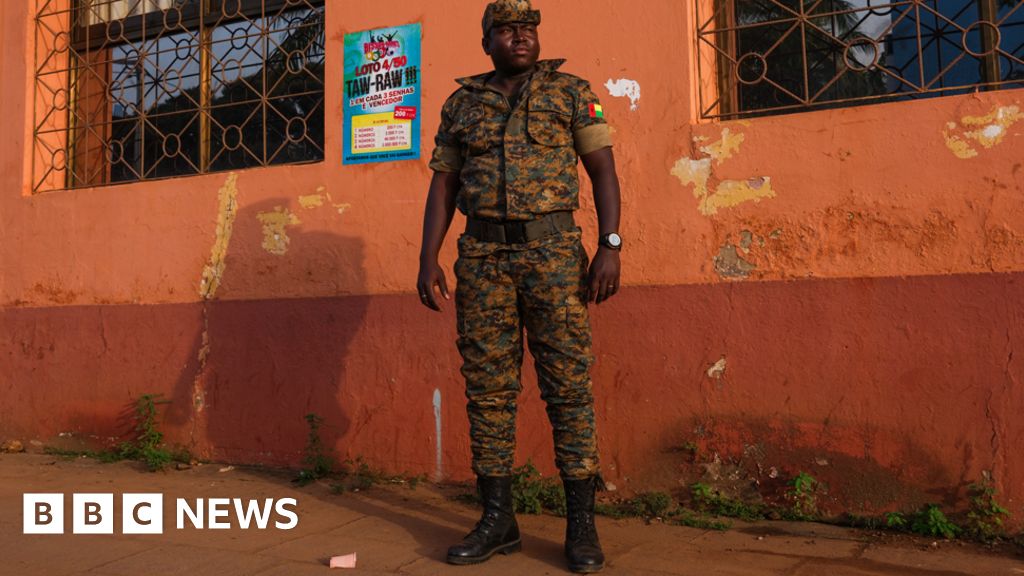 Guinea Bissau: A deadly mix of guns, cocaine and cashew nuts