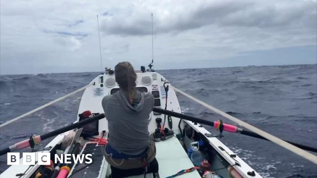 All-women team breaks record rowing to Hawaii