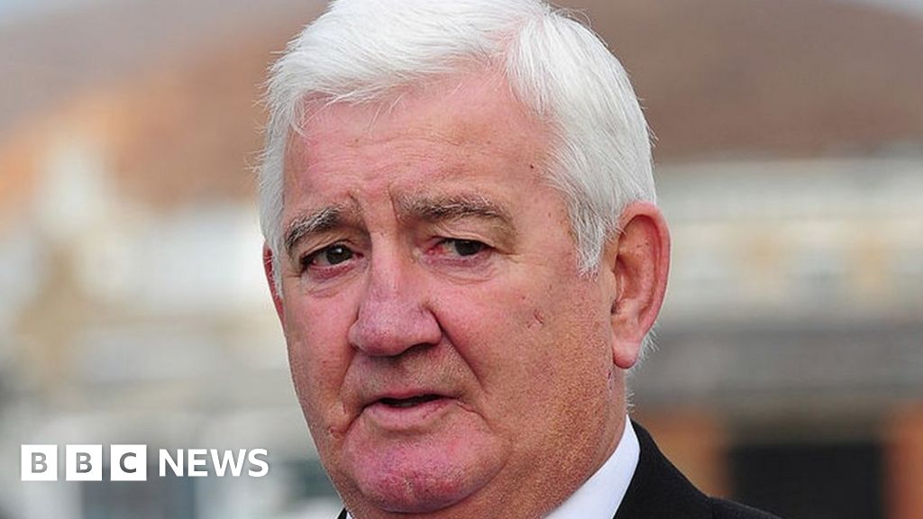 FAW cuts ties with former president over sexism