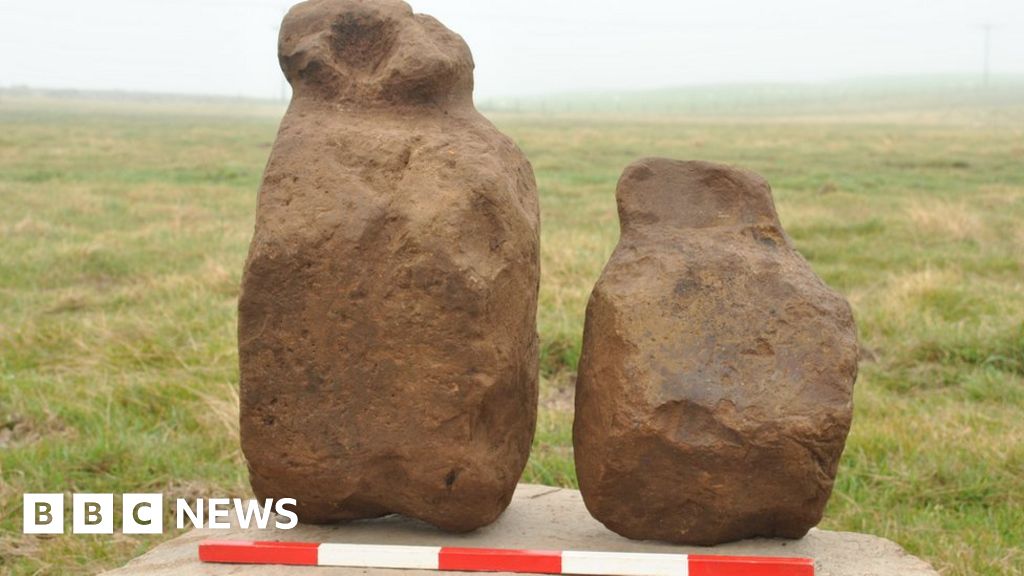 Nine 'amazing' Bronze Age figurines found at Orkney dig