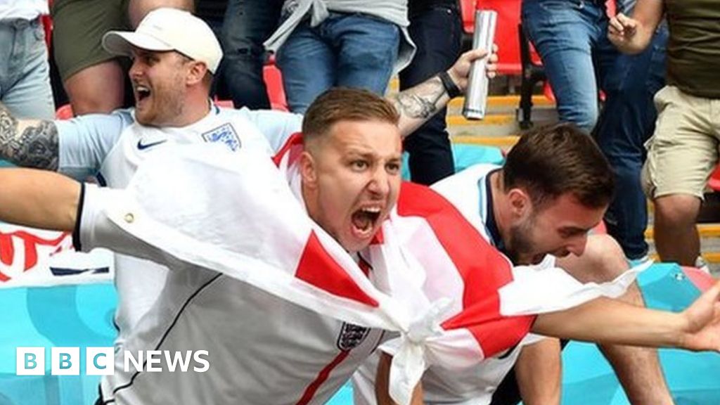 In pictures: England fans celebrate - Top News Headlines ...