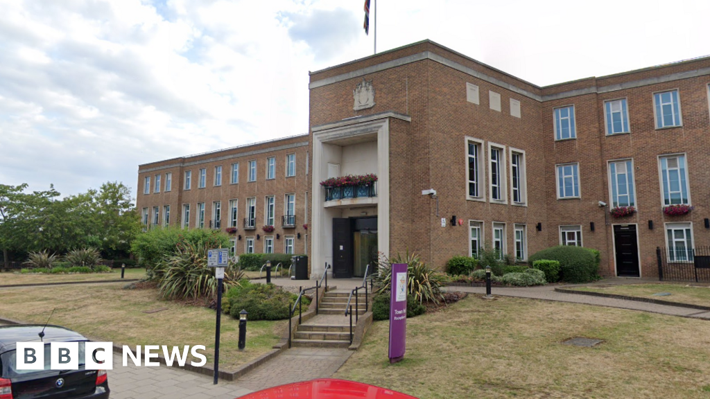 Windsor And Maidenhead Council Report A Damning Indictment    113106463 Townhall 