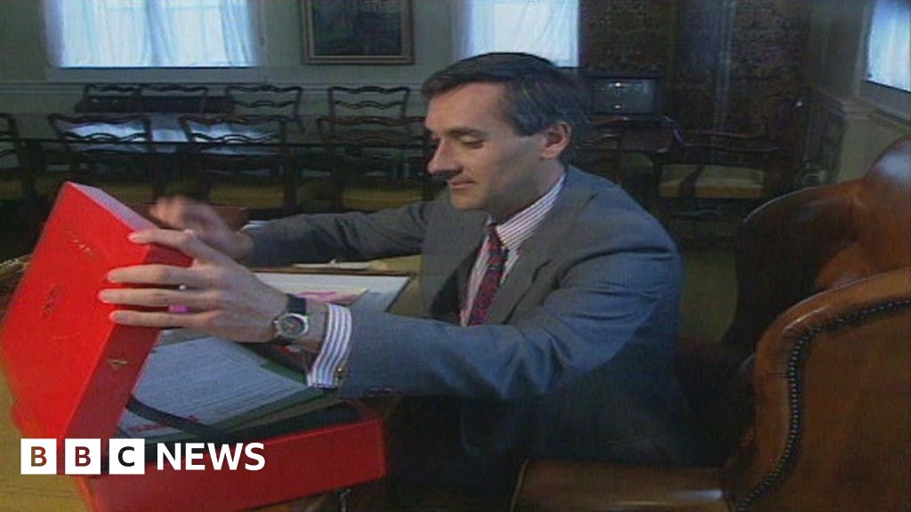 Ex-Welsh secretary Redwood opposed national ID card plans