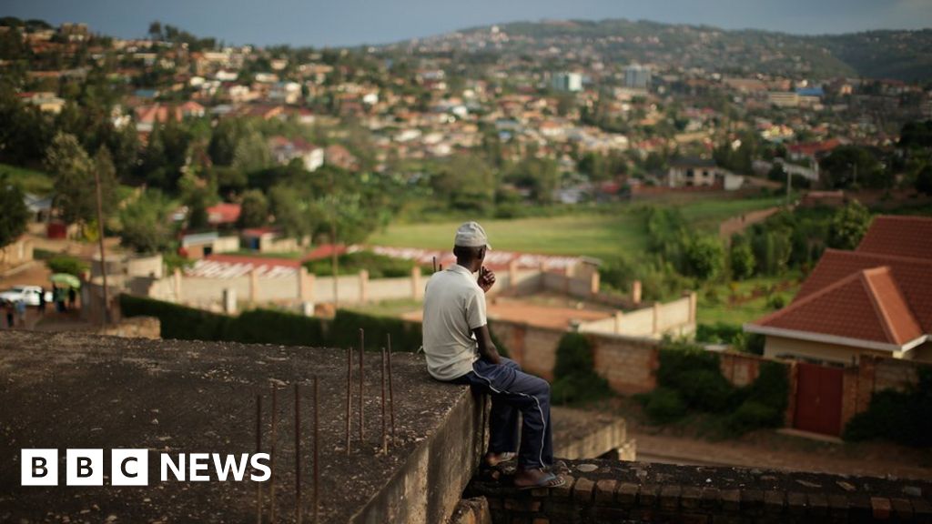 Rwanda genocide: Orphans' search for family continues