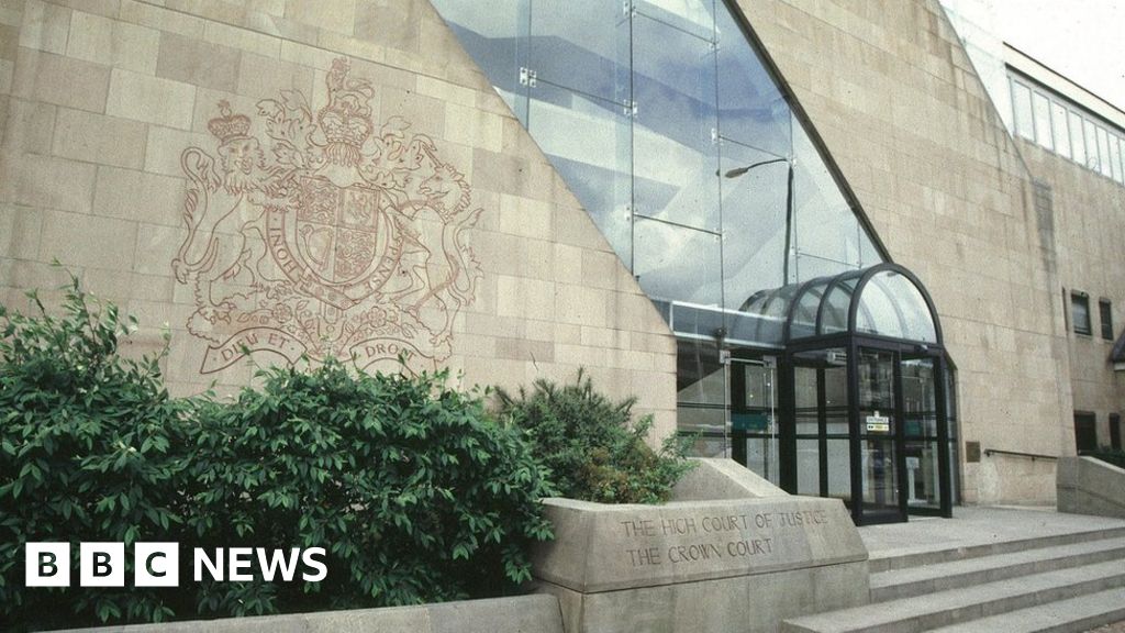 Nottinghamshire Man 76 Jailed For Sexually Abusing Girls Bbc News