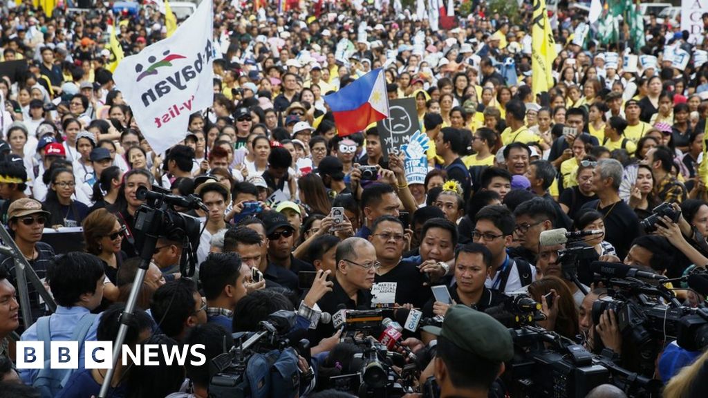 Philippines People Power Anniversary Sparks Anti Duterte Protests Bbc