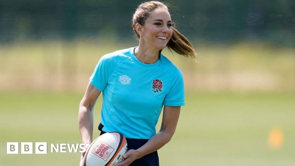 Princess of Wales plays walking rugby with England stars in Maidenhead