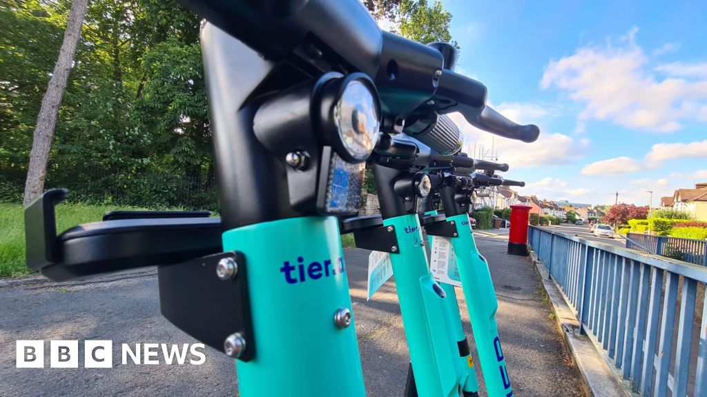 essex-e-scooter-trials-extended-to-may-2024-by-dft