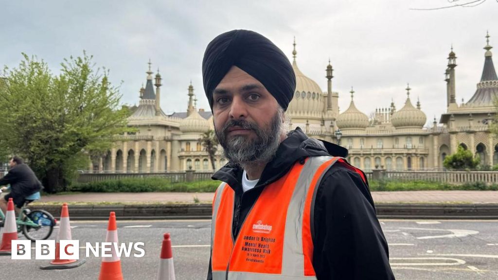 Incredible Journey: Man Walks 54 Miles from London to Brighton to Champion Mental Health Awareness
