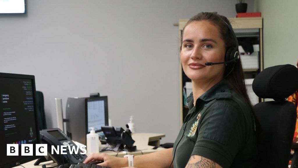 Huntingdon train stabbings 999 call handler up for award