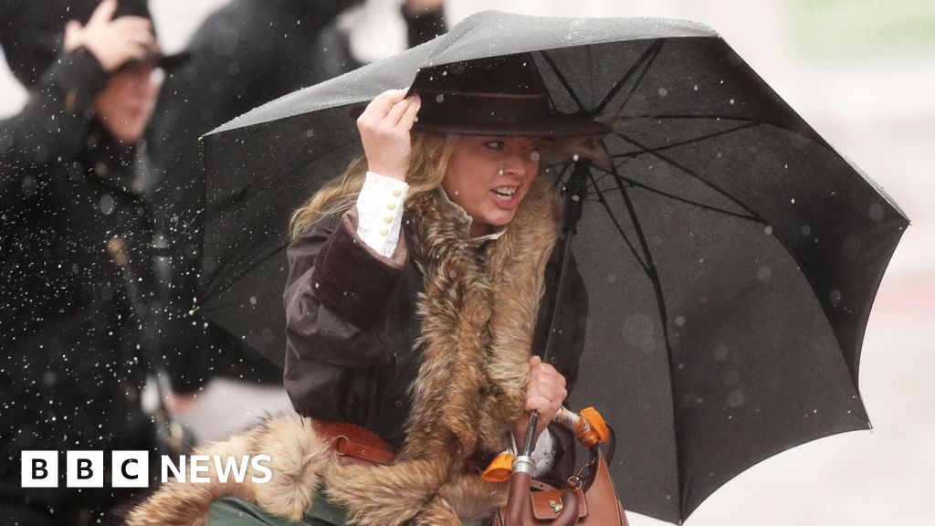 More rain forecast for Saturday before cold snap hits UK