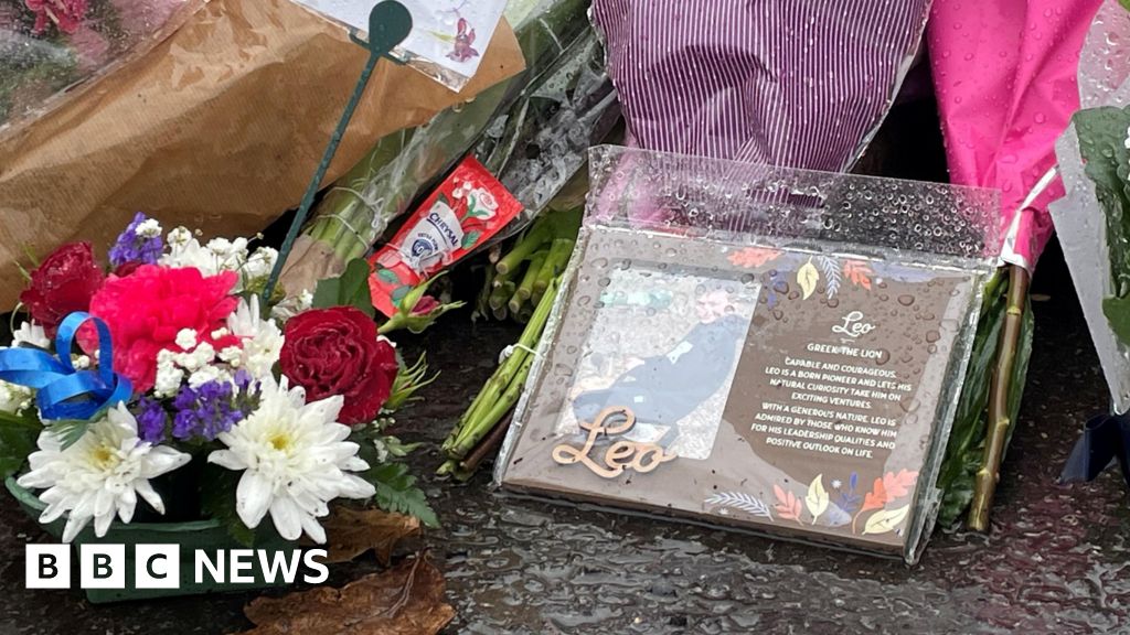 Vigil doa gereja Birmingham diadakan untuk Leo Ross yang berusia 12 tahun