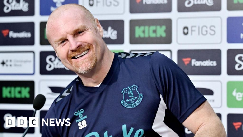 Everton's Sean Dyche 'not expecting' Green Day's derby praise - BBC News