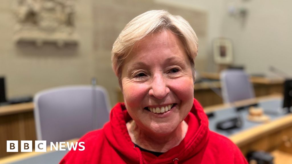 Thurrock debt will not be written off by government, says council