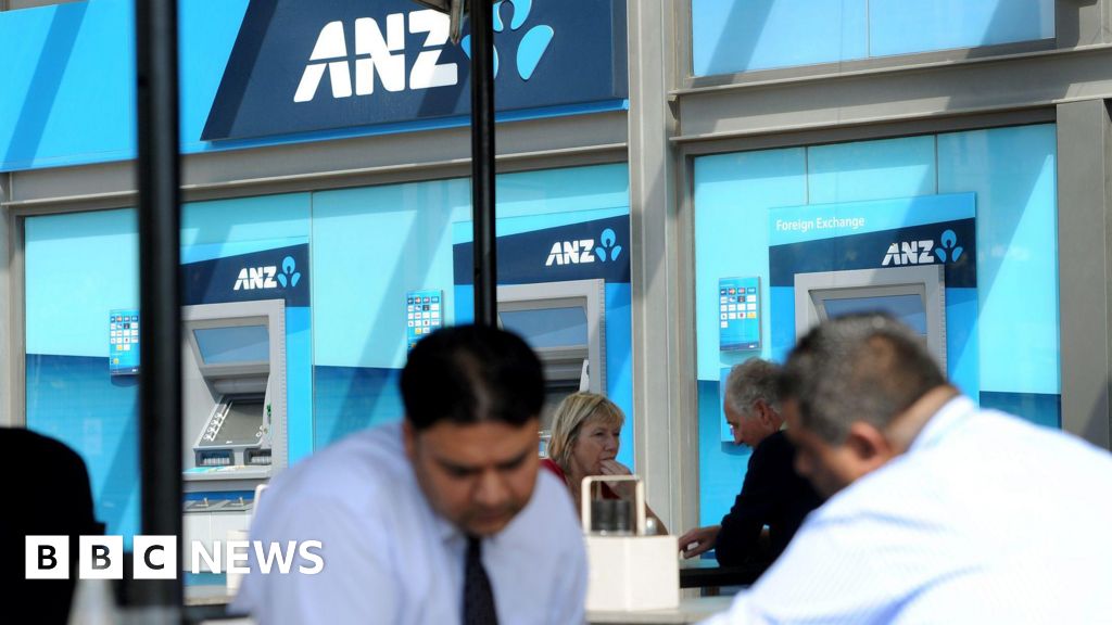Bank apologises for firing staff with accidental email