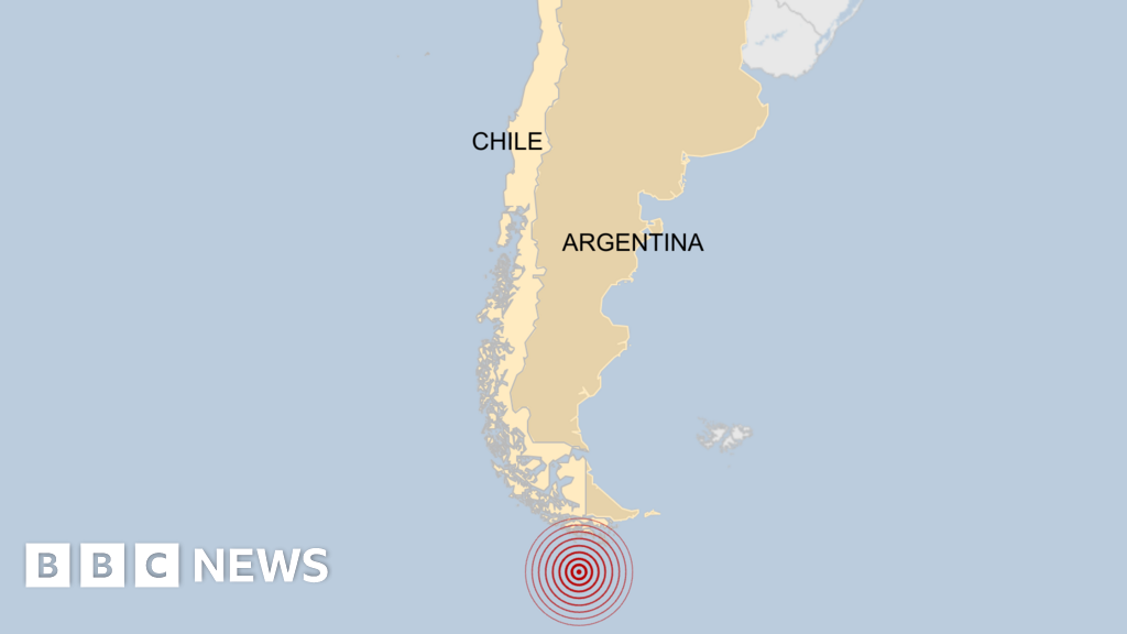 Chile issues tsunami warning after earthquake