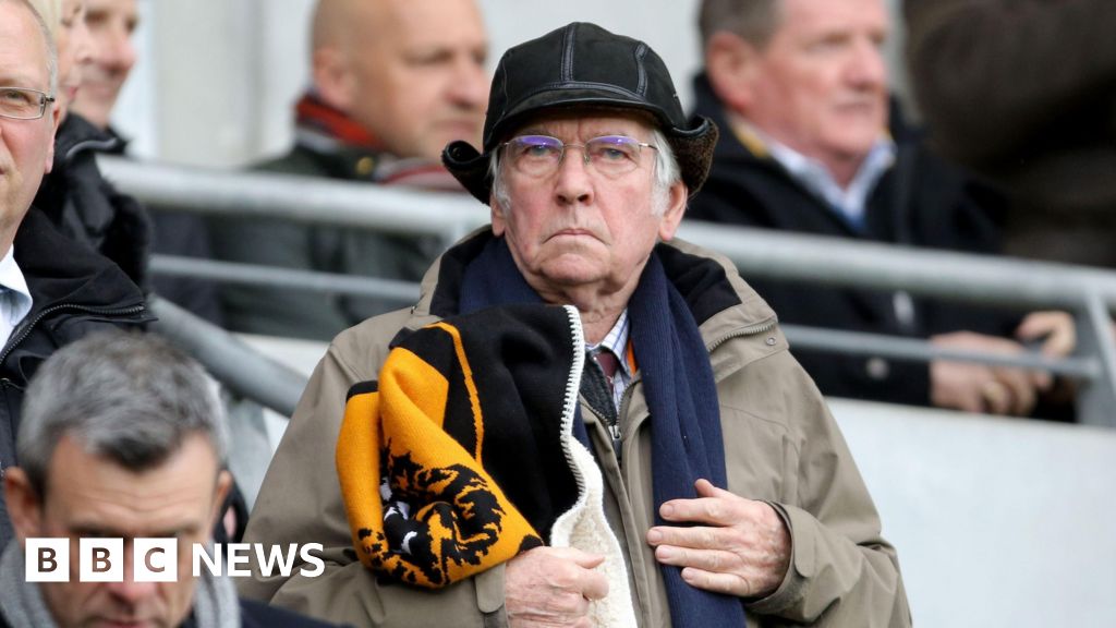 bbc.co.uk - Kevin Shoesmith - Be proud', Sir Tom Courtenay tells Hull City before Wembley game