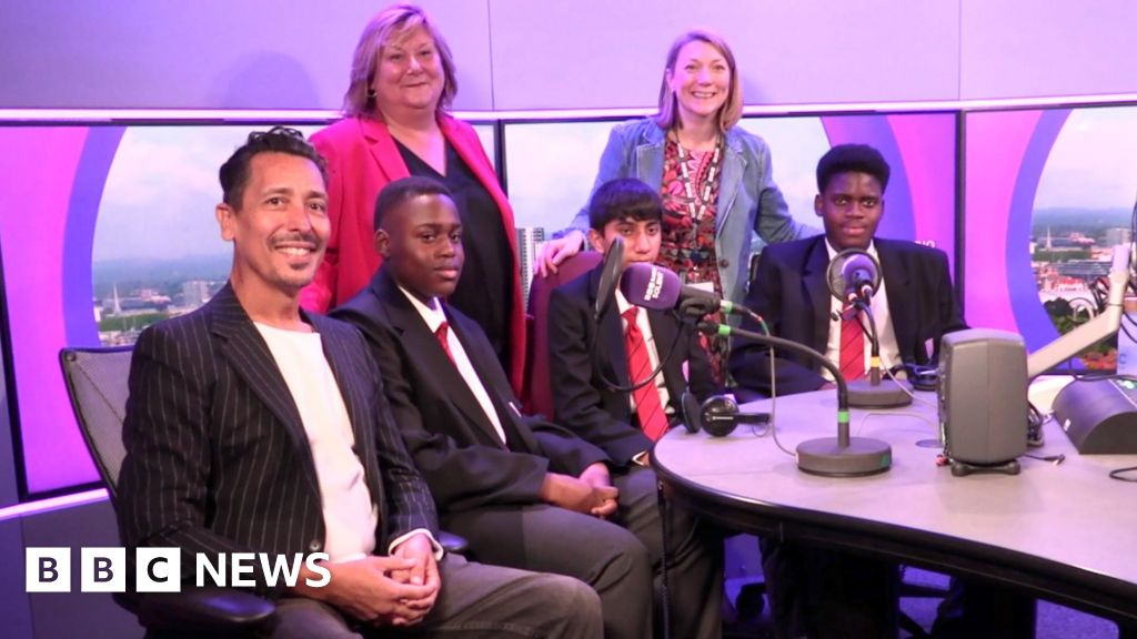 Eastleigh Schoolboys Praised for Returning Lost Cash to Owner