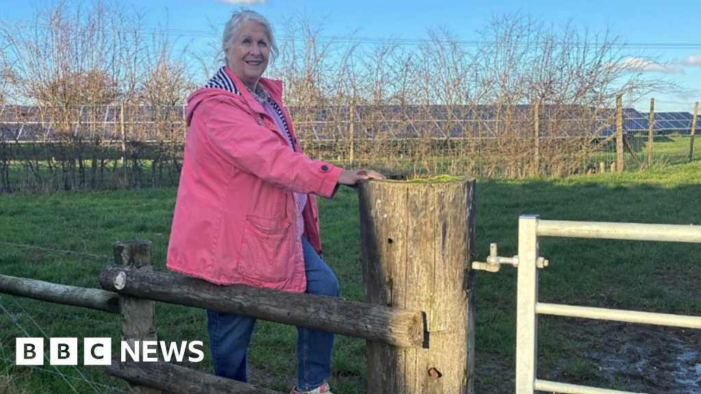 UK opposition rises to large solar farm plans