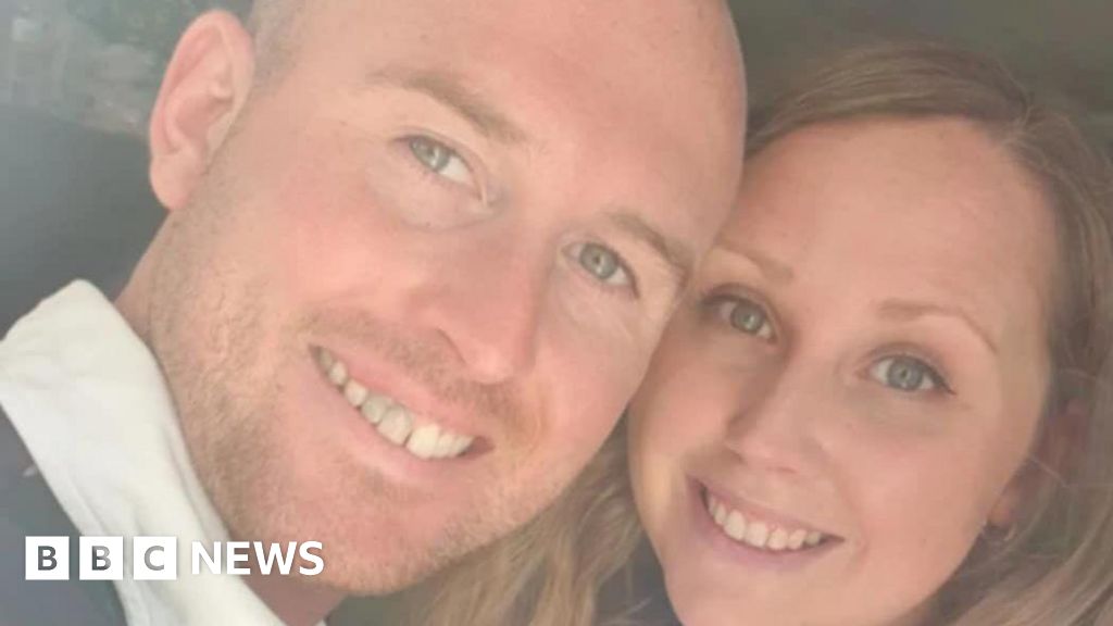 Couple save six people after boat explodes on river