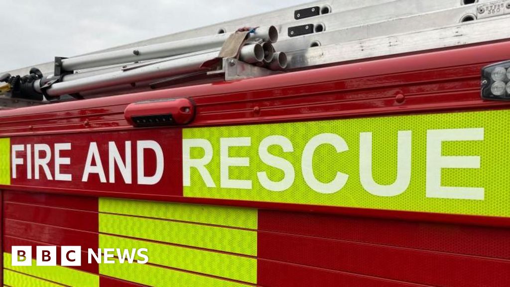 bbc.co.uk - Woman injured in house fire on Anchor Street in Todmorden