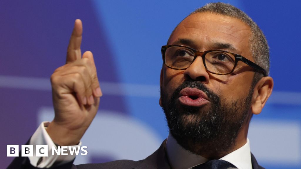 James Cleverly s’est retiré de la course à la direction du Parti conservateur