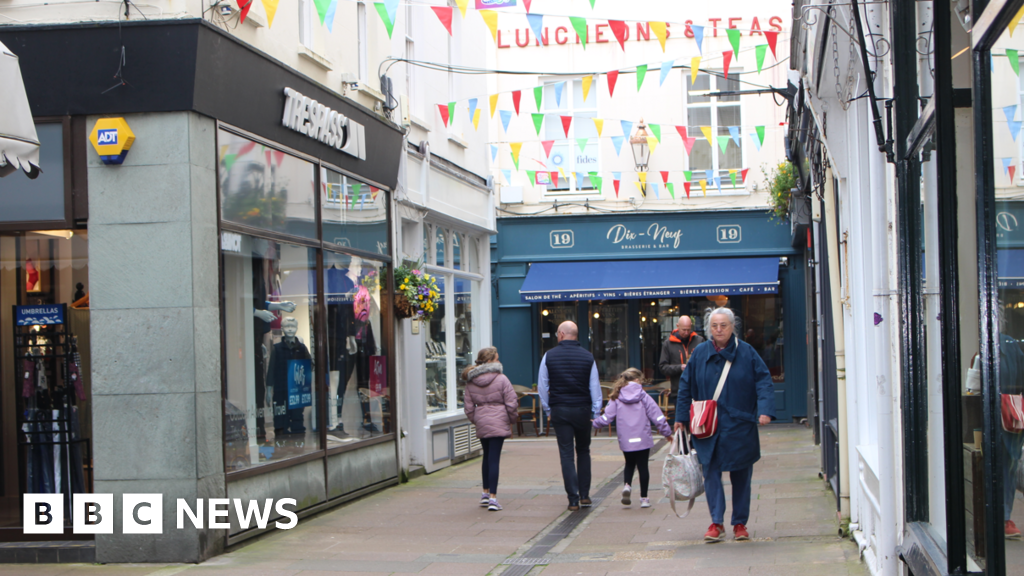 Guernsey economy grew in 2022, estimates suggest