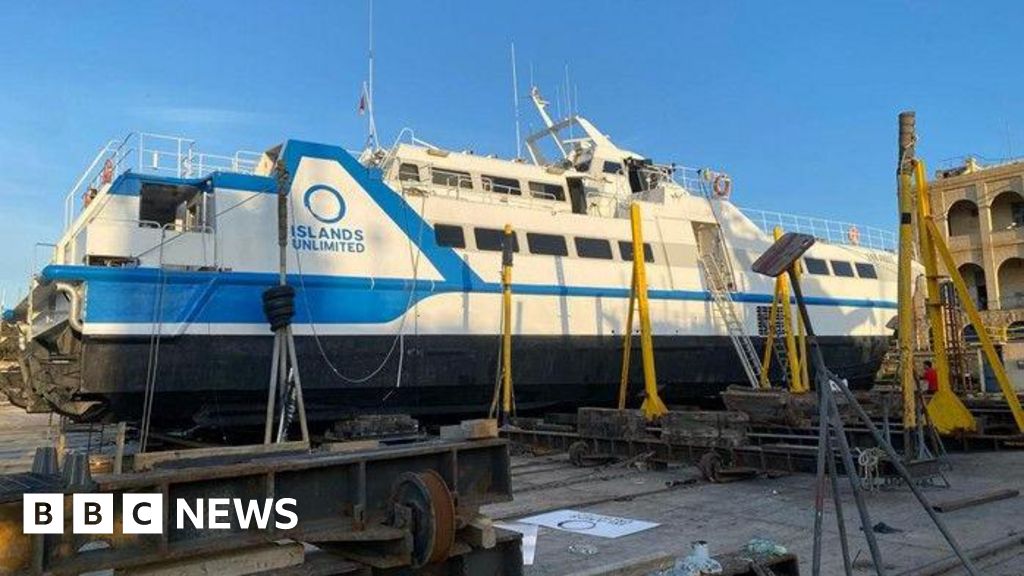 new-channel-islands-ferry-service-on-track-for-may-launch