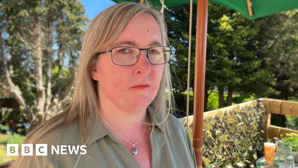 Breast cancer scandal victims demand inquiry