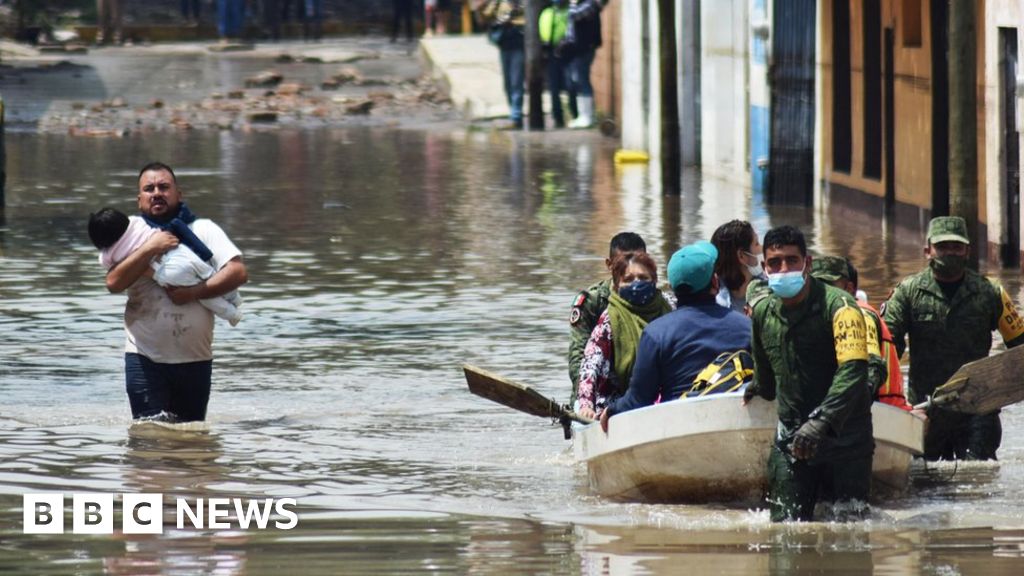 Flooding hits Mexico hospital, killing 17 patients
