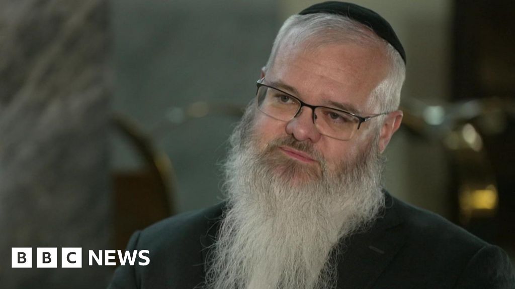 Manchester synagogue rabbi ‘still struggling’ after attack | Manchester News