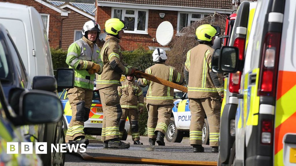 Hemel Hempstead fire Murder probe after three found dead BBC News
